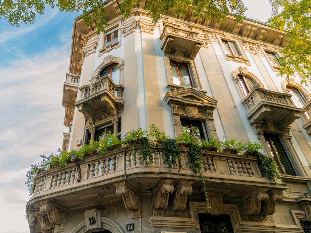 Experience - Palms * Milan